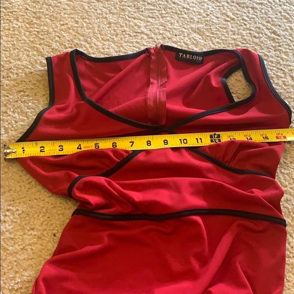 Red and black dress - Picture 5 of 16